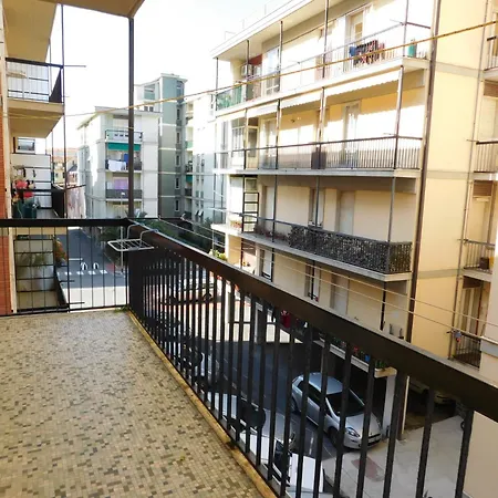 公寓 Daniele's House, 莱万托